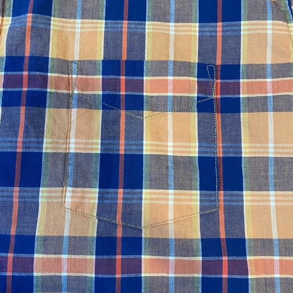 Lucky Brand Men’s Short Sleeve Button Down Shirt - Picture 4 of 4